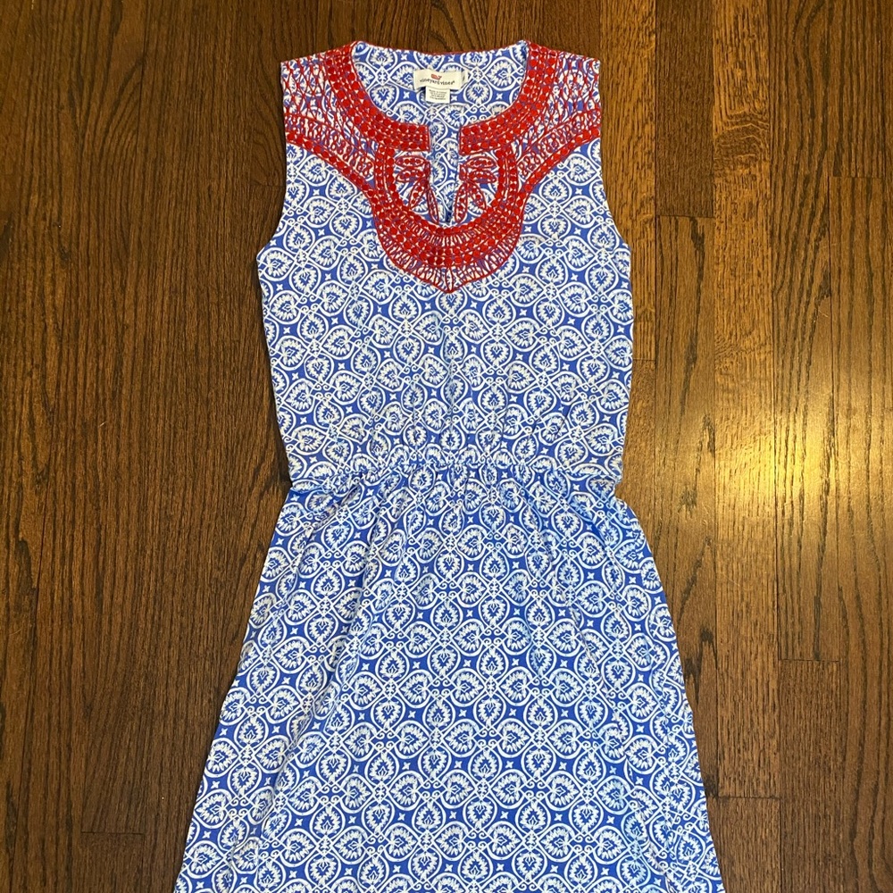Vineyard Vines blue and white embroidered dress